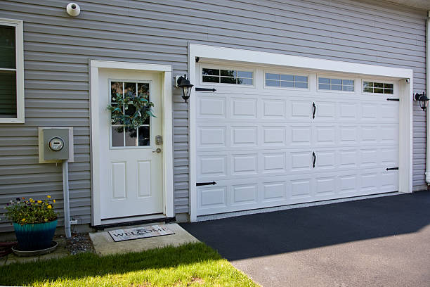 24/7 Emergency Garage Door Roller Replacement experts in Braddock, VA